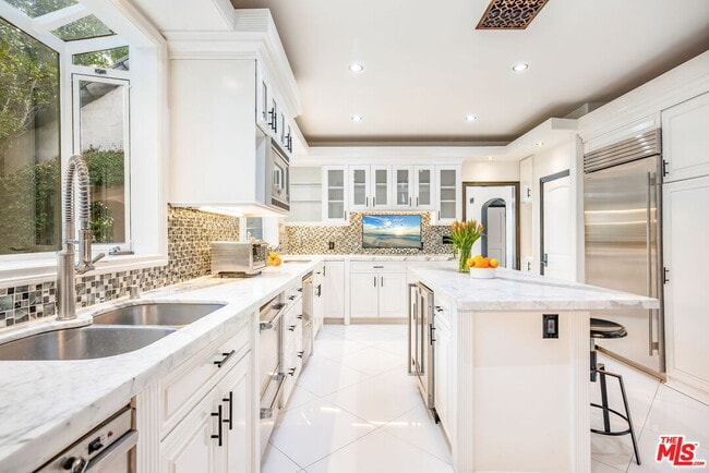 Photo - 607 N Hillcrest Rd