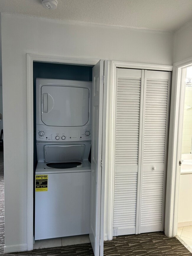 Photo - 980 NE 33rd Terrace