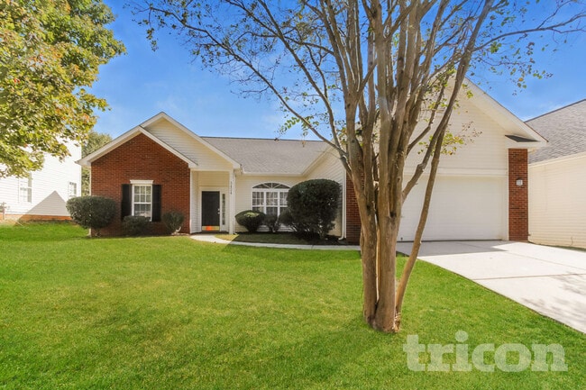 Building Photo - 3424 Ann Franklin Ct