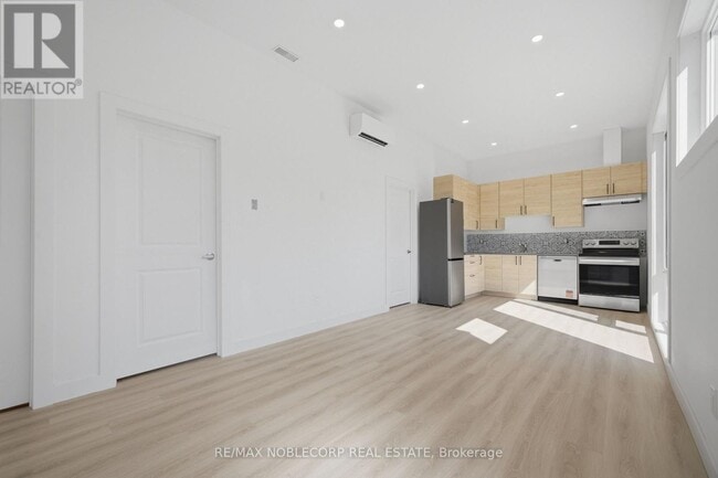 Photo - 6 Evandale Rd