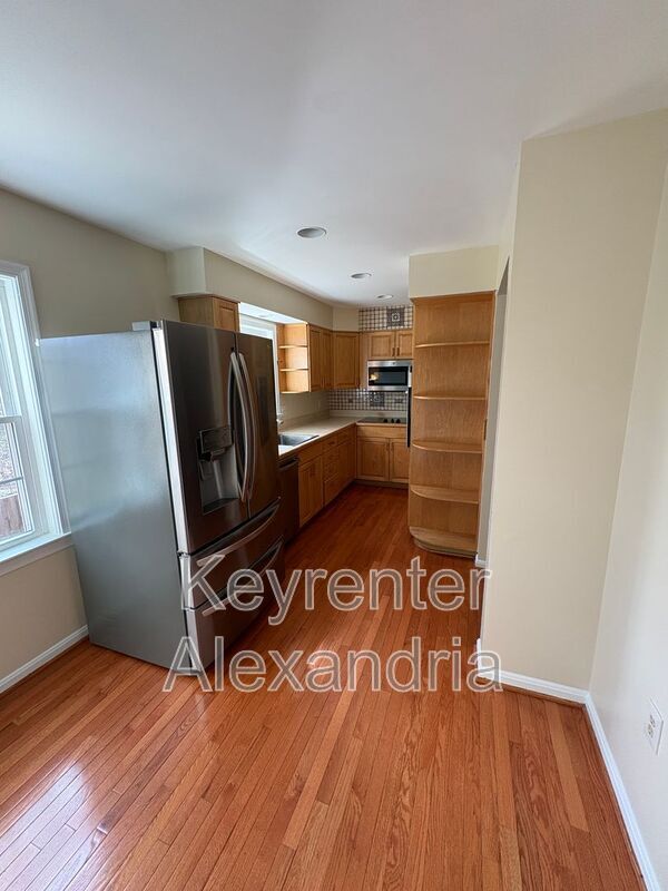 Photo - 8239 Dr Craik Ct