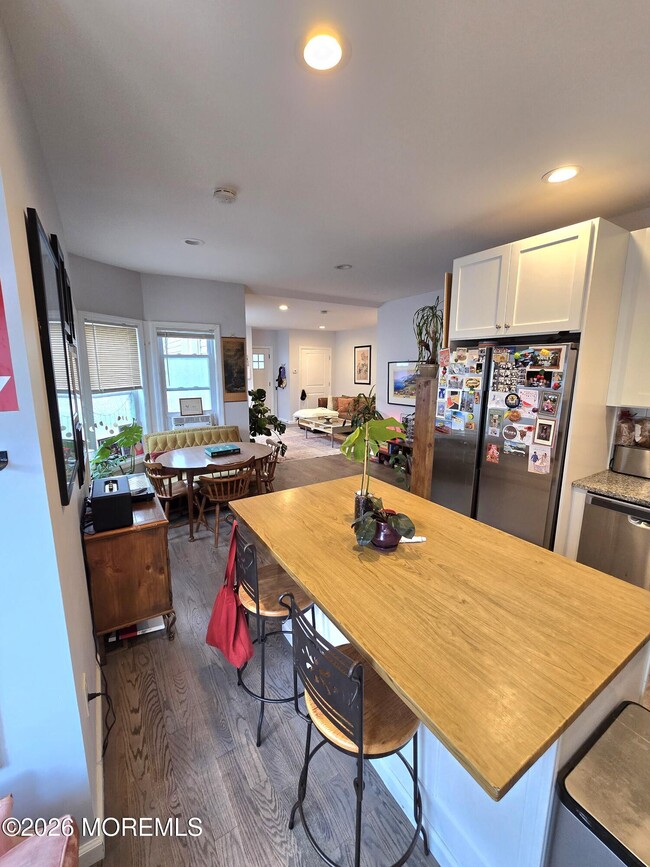 Photo - 305 3rd Ave Unit 2