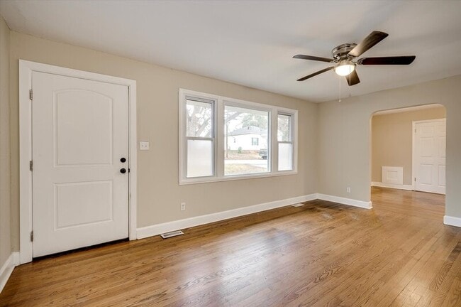 Photo - 116 Kirby Dr