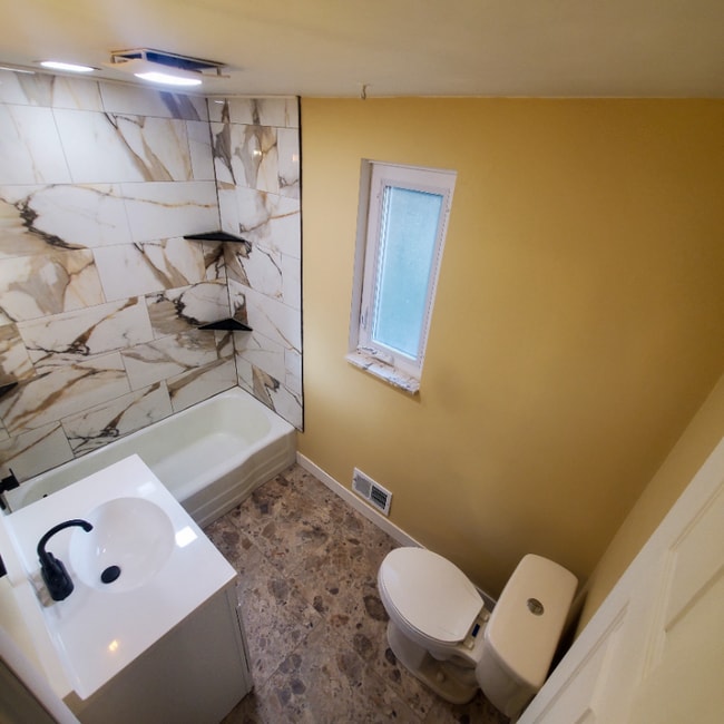 Photo - 24 Camera Pl