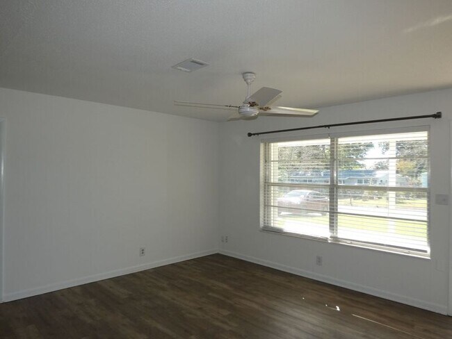 Photo - 3460 Rothschild Dr