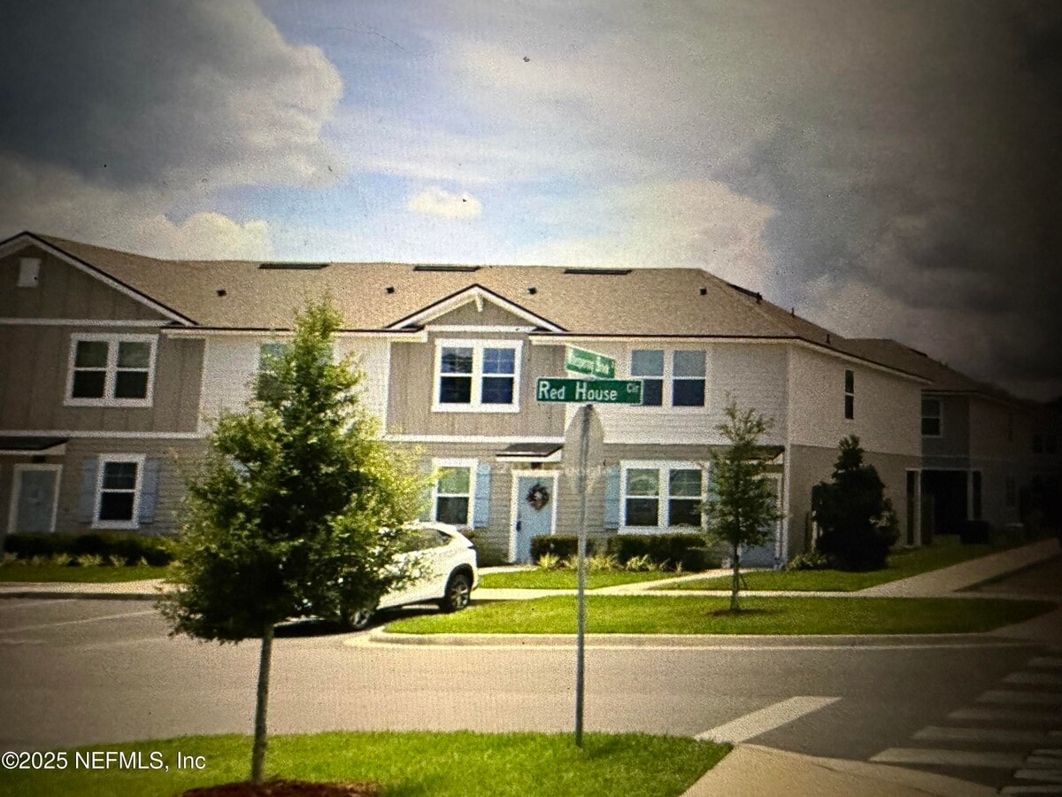 Photo - 20 Red House Cir