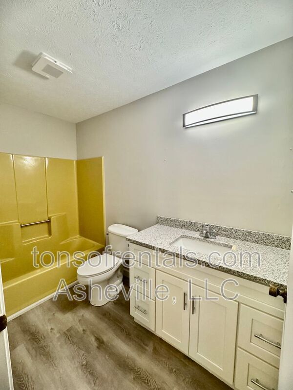 Photo - 136 Atwood Dr