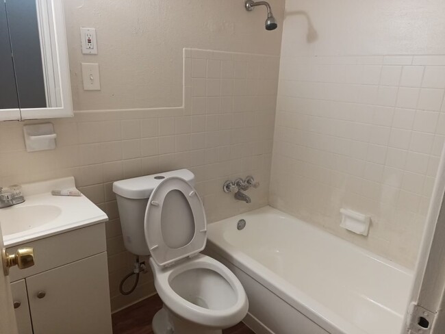 Photo - 5828 Stieren Dr Apartments Unit 5828 - 58