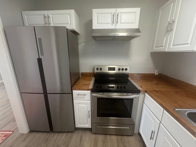Photo - 3 bedroom, 1 bath Single Family Home