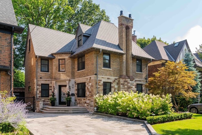 Building Photo - 23 Douglas Dr