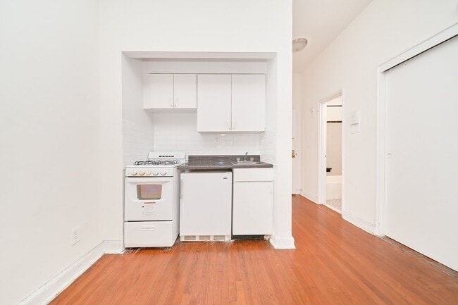Large Studio in the heart of Hells Kitchen