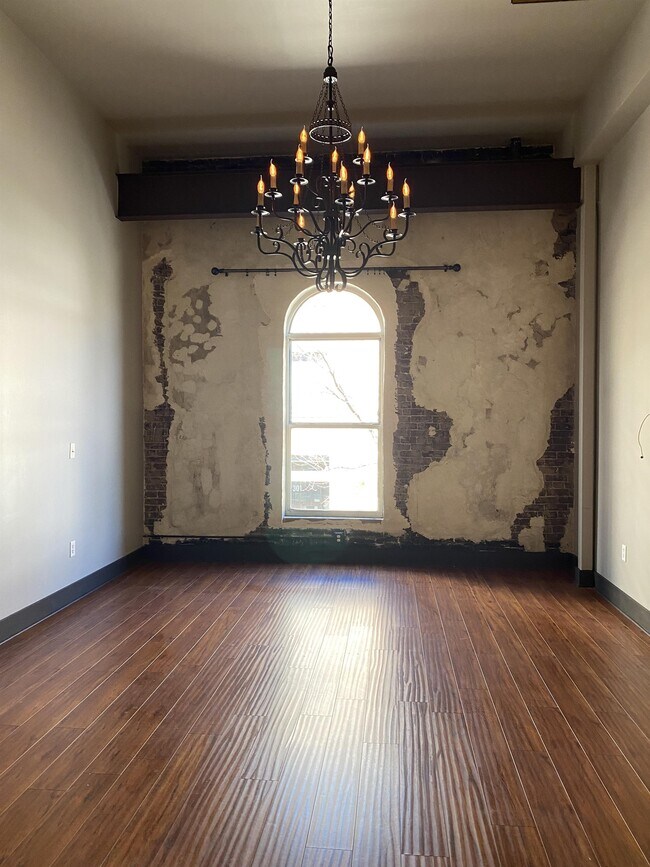 Photo - 403 S Gay St