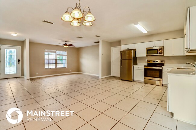 Photo - 2258 Village Ct