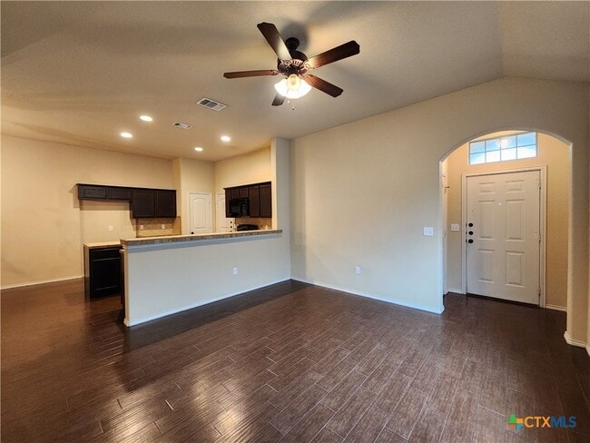 Photo - 712 Creekside Cir