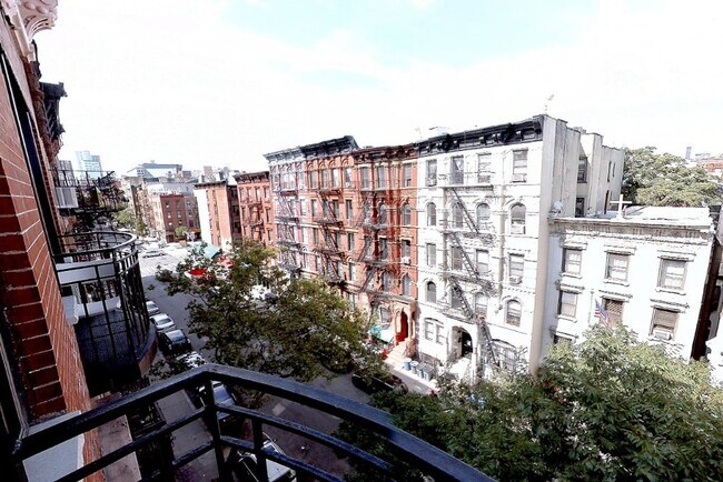 Photo - 102 E 7th St Unidad 8