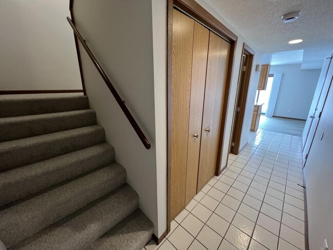 Photo - 2210 18th Ave SE