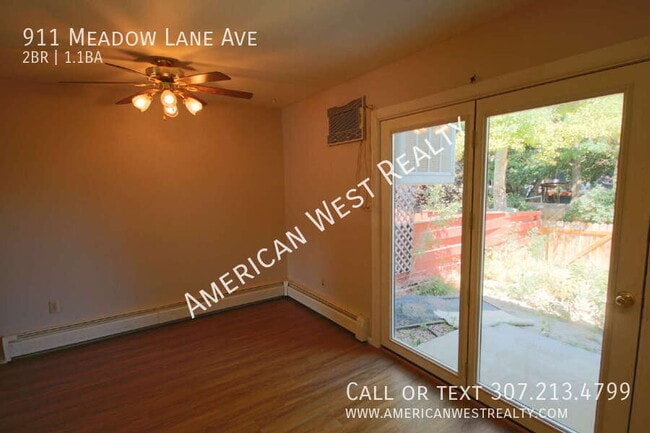Photo - 911 Meadow Ln Ave