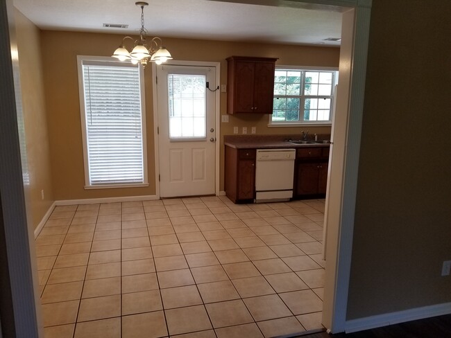 Photo - 4242 Lightsey Rd