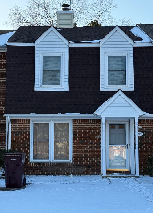 Building Photo - Georgetown property