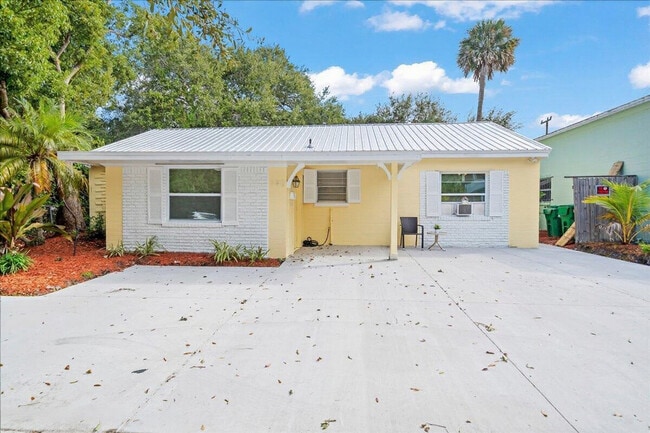 Photo - 140 McLeod St Unit SI ID1513829P