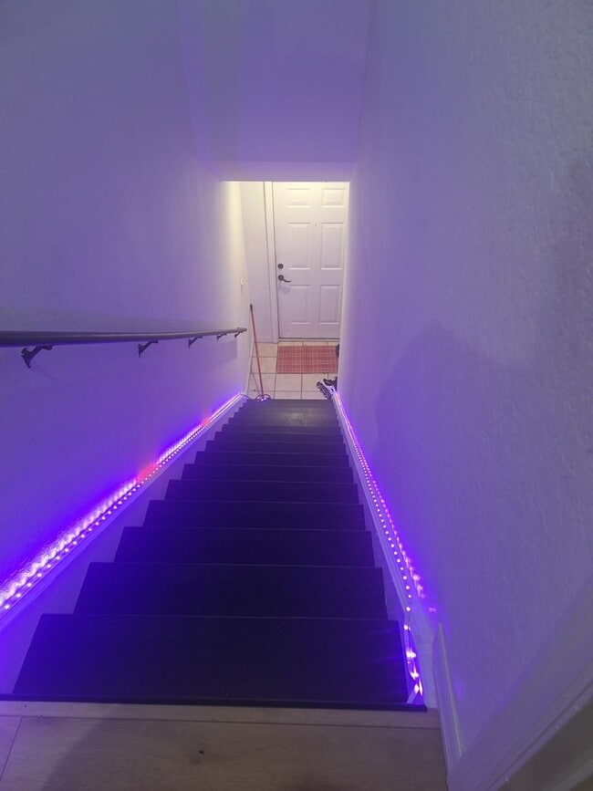 Photo - READY SET GO HOME!  TO THIS 3 BEDROOM 2 BATH CONDO! CALL LINDA PATTI 386.837.2882