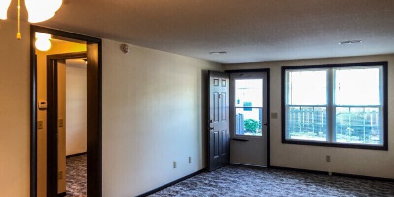 Ivy Court LLC - Ivy Court LLC Condo