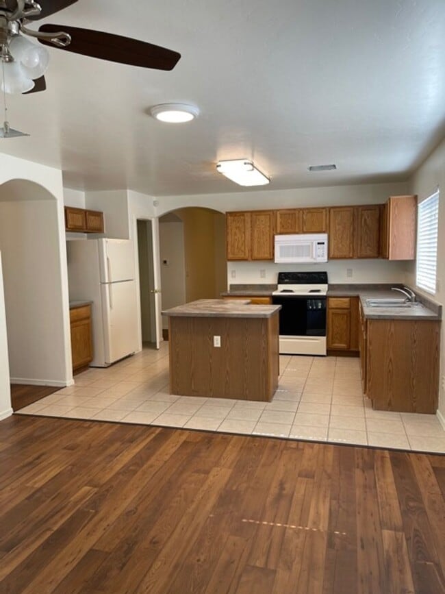 Photo - 2057 W Silver Meadow Pl