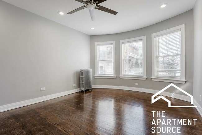 Photo - 1432 W Farragut Ave Unit 3A