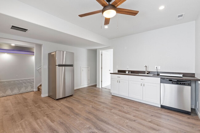 Building Photo - 8203 Mahogany Wood Ct Unit Basement