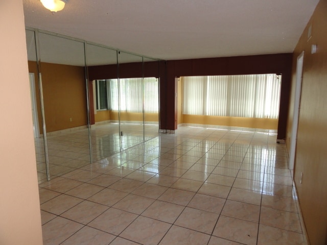Building Photo - 120 Royal Palm Rd Unit 209 Rental