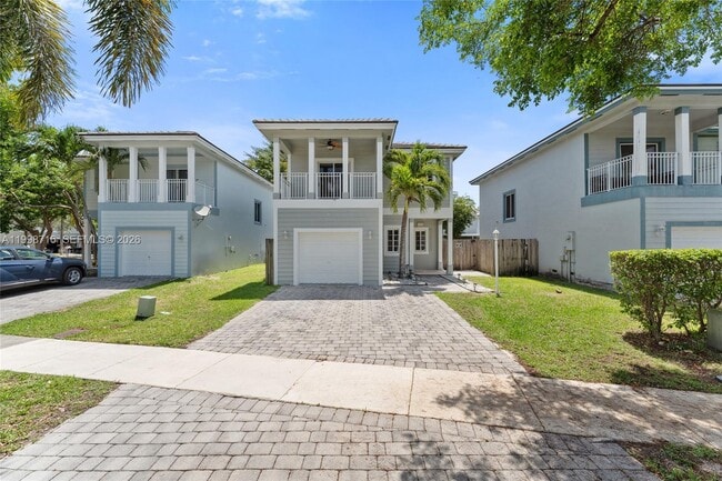 Building Photo - 379 NE 31st Ave