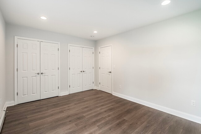 Photo - Village Arms Apartments