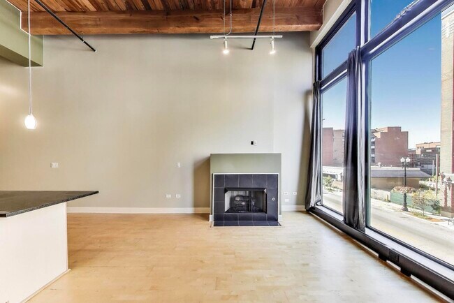 Photo - 2303 S Michigan Ave Unit 209