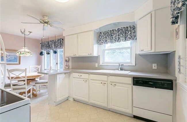 Photo - 26 Garden Dr