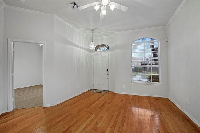 Photo - 7907 Rosebriar Ln