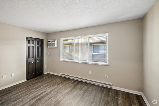 A 2BR, 1BA Premium- 800SF - Living Room
