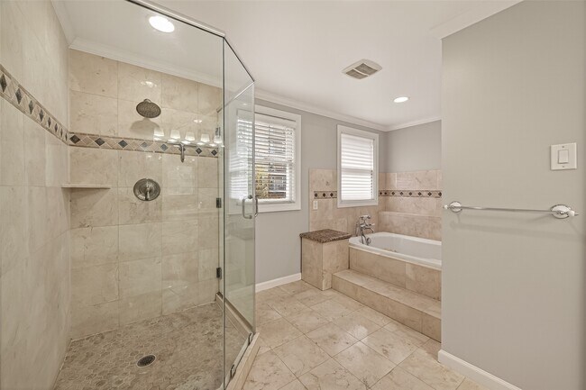 Photo - 7128 Staffordshire Blvd