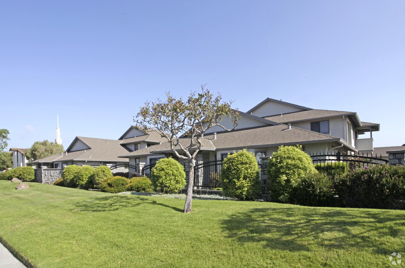 Photo - Stonegate Apartments