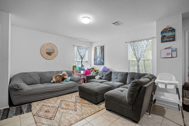 28612 Rantoul Ct