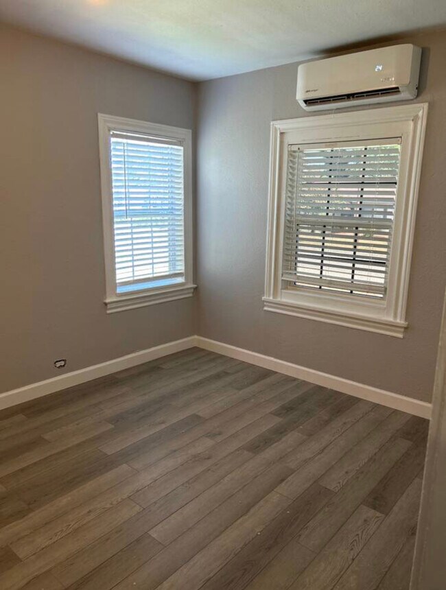 Photo - 2229 W Olmos Dr Unit 2229 W Olmos apt 1