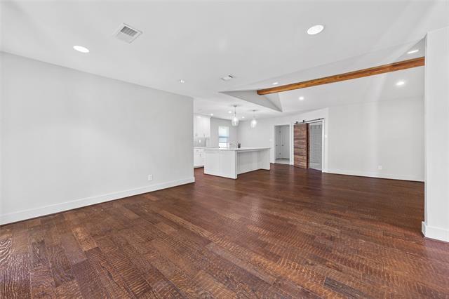 Photo - 3945 Clubway Ln