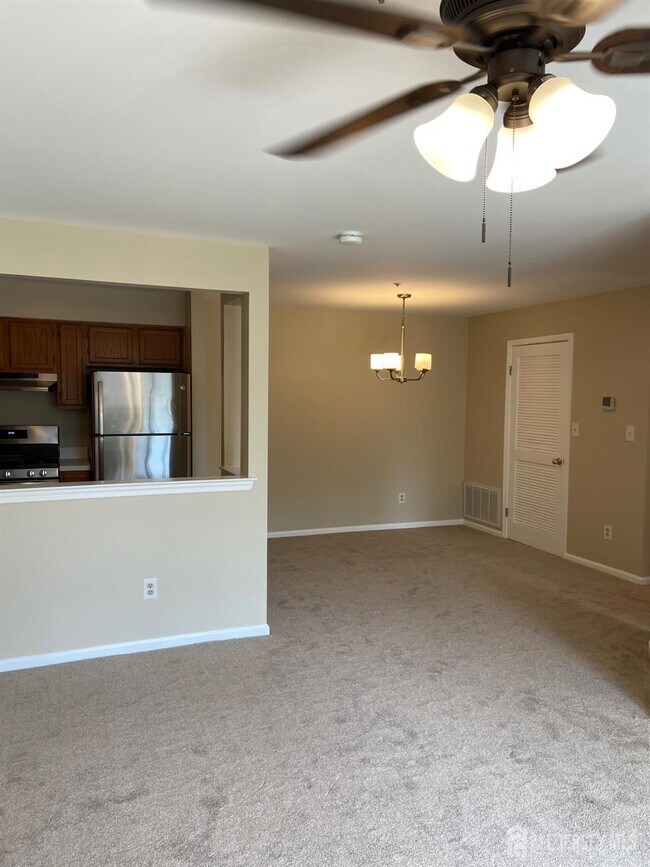 Photo - 224 Waterford Dr