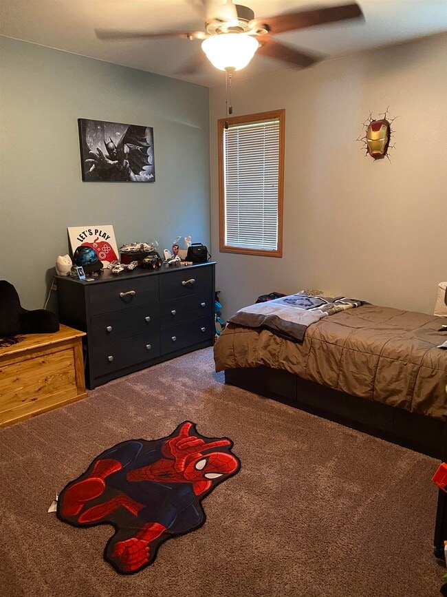 Photo - 701 Cork Crossing