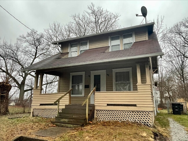 Photo - 644 Carpenter St