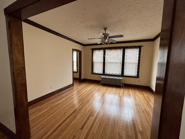 Building Photo - 4258 W Thomas St Rental