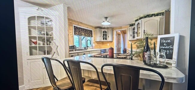 75 Coolidge Hill Rd