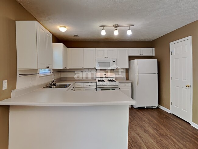 Photo - 2130 Loudenslager Dr