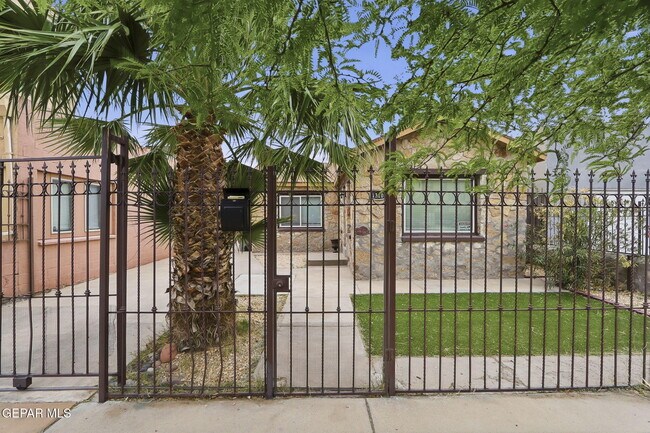 Photo - 1310 E San Antonio Ave