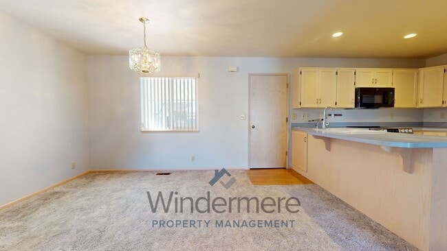 Photo - 1150 Edgemont Pl