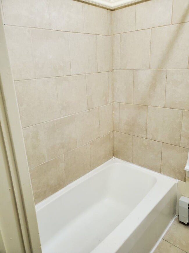 Photo - 45 Bellevue Ave Unit 2
